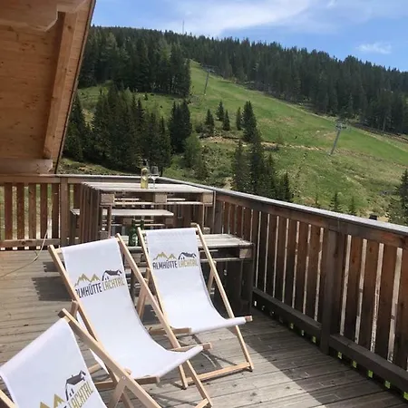 Almhütte *